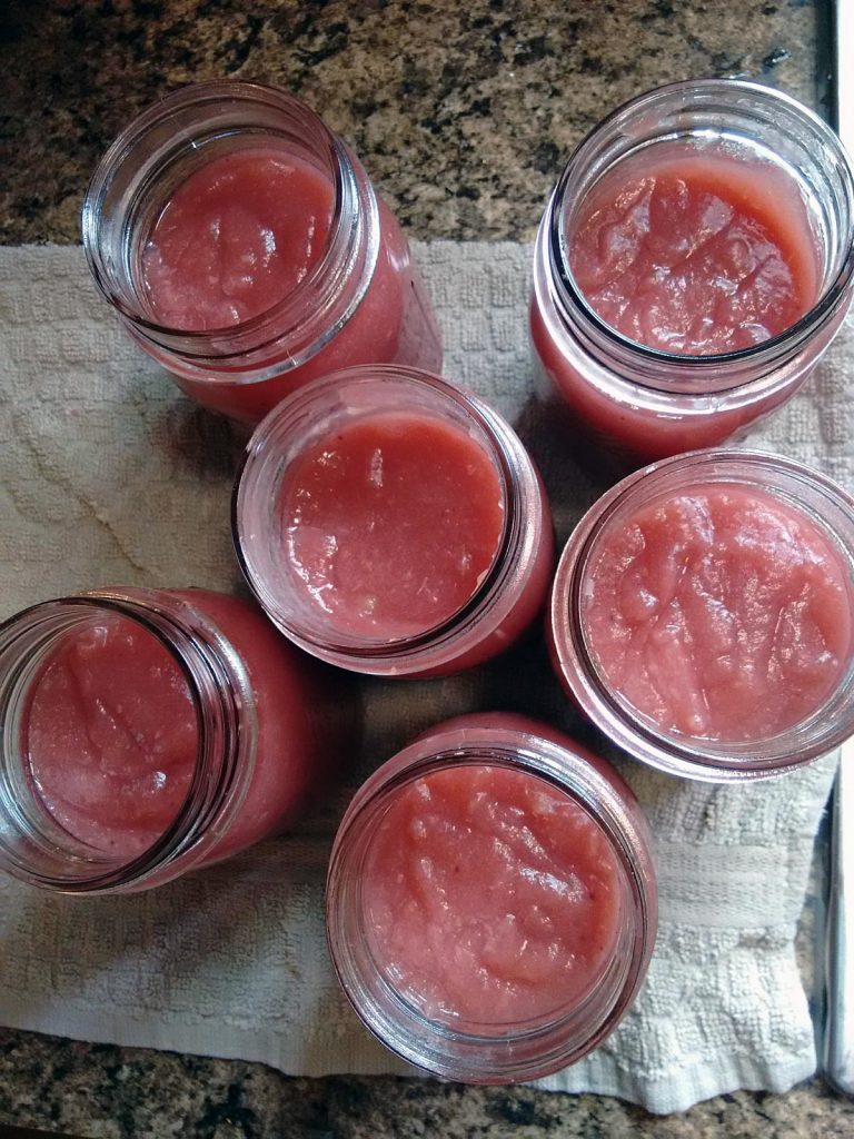 cranberry applesauce in jars