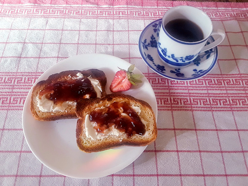 toast and strawberry jam